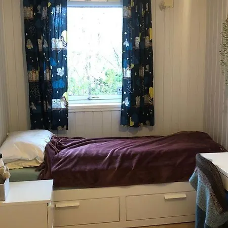 Idyllic House&garden, Urban&quiet Area, Free Car Parking * Bergen